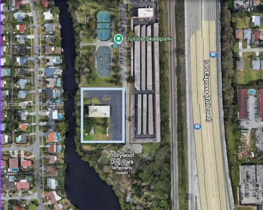 600 Knights Road Hollywood FL 33021