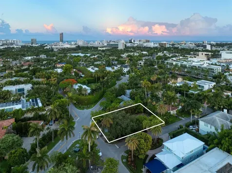 2121 Regatta Avenue Miami Beach FL 33140