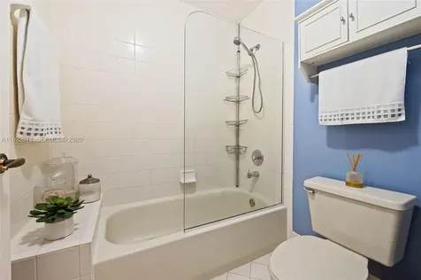 5194 NW 106th Avenue Doral FL 33178