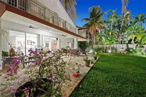 5194 NW 106th Avenue Doral FL 33178