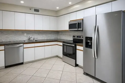 3530 Mystic Pointe Drive Aventura FL 33180