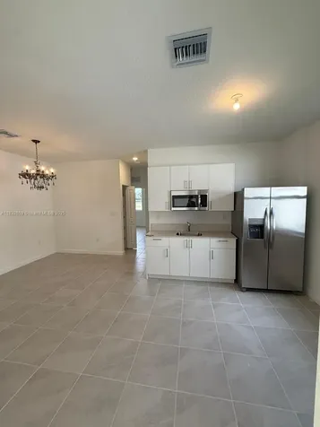 2942 SE 23rd Avenue Homestead FL 33035