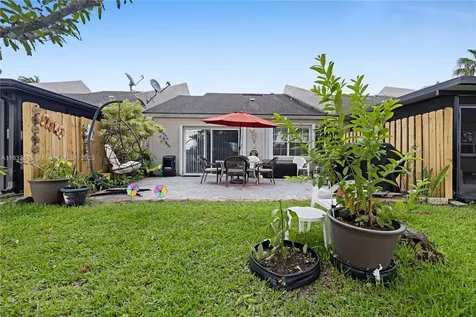 5109 NW 11th Way Deerfield Beach FL 33064