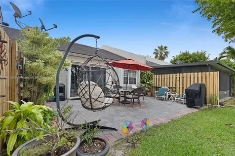 5109 NW 11th Way Deerfield Beach FL 33064