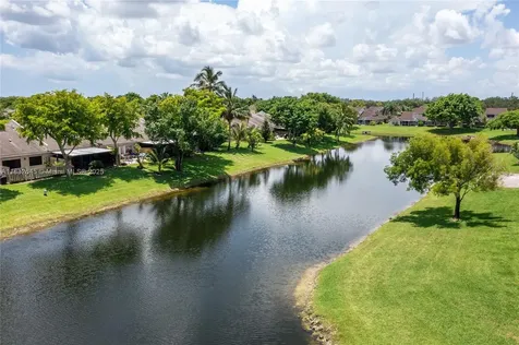 5109 NW 11th Way Deerfield Beach FL 33064