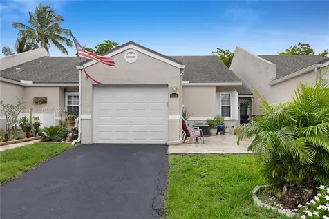 5109 NW 11th Way Deerfield Beach FL 33064