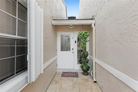 5109 NW 11th Way Deerfield Beach FL 33064
