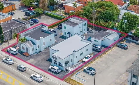 2244 NW 7th Street Miami FL 33125