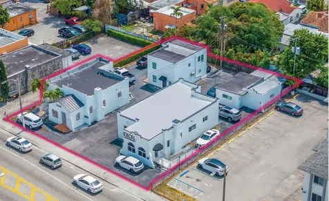 2238 NW 7th Street Miami FL 33125