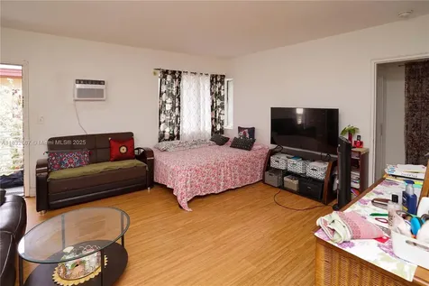 8321 Crespi Boulevard Miami Beach FL 33141