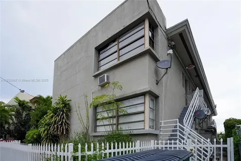 8321 Crespi Boulevard Miami Beach FL 33141