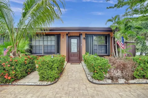 2251 Dogwood Court Pembroke Pines FL 33026