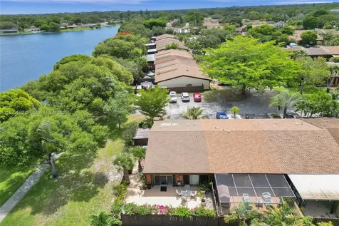 2251 Dogwood Court Pembroke Pines FL 33026