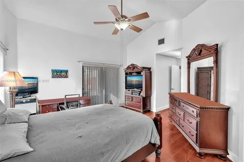 631 SW 113th Avenue Pembroke Pines FL 33025