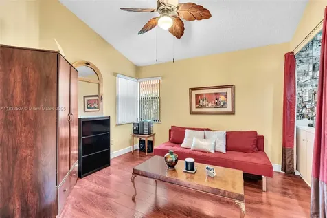 631 SW 113th Avenue Pembroke Pines FL 33025