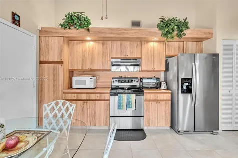 631 SW 113th Avenue Pembroke Pines FL 33025