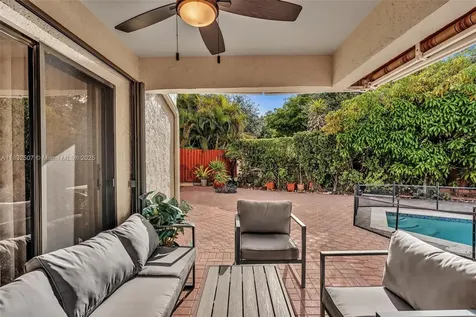 631 SW 113th Avenue Pembroke Pines FL 33025