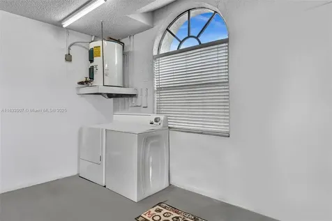 631 SW 113th Avenue Pembroke Pines FL 33025