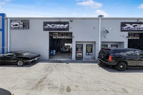 Mechanic Shop For Sale Near Tamiami Airport Kendall FL 33186