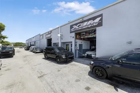 Mechanic Shop For Sale Near Tamiami Airport Kendall FL 33186