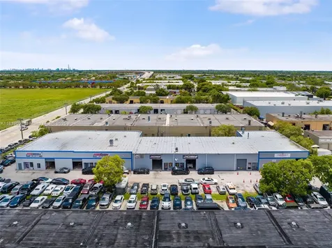 Mechanic Shop For Sale Near Tamiami Airport Kendall FL 33186