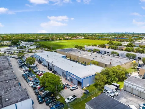 Mechanic Shop For Sale Near Tamiami Airport Kendall FL 33186