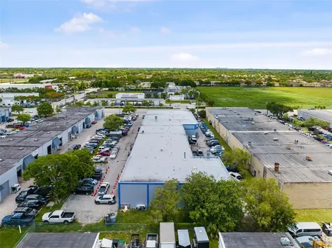 Mechanic Shop For Sale Near Tamiami Airport Kendall FL 33186
