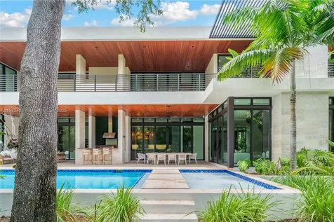 7610 SW 48th Court Miami FL 33143
