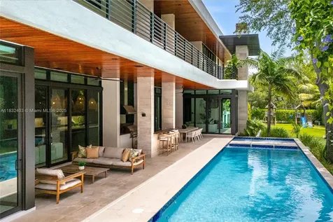 7610 SW 48th Court Miami FL 33143