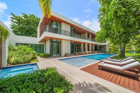 7610 SW 48th Court Miami FL 33143