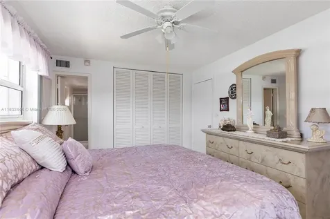 3135 S Ocean Drive Hallandale Beach FL 33009