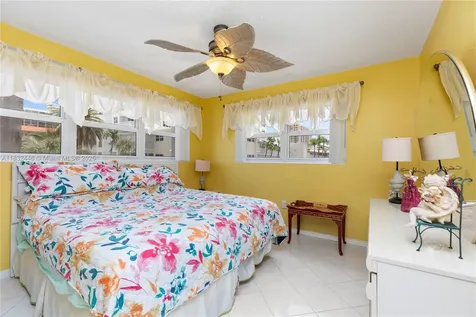 3135 S Ocean Drive Hallandale Beach FL 33009