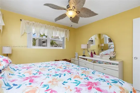 3135 S Ocean Drive Hallandale Beach FL 33009