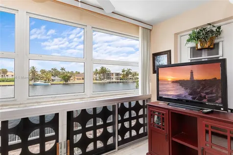 3135 S Ocean Drive Hallandale Beach FL 33009