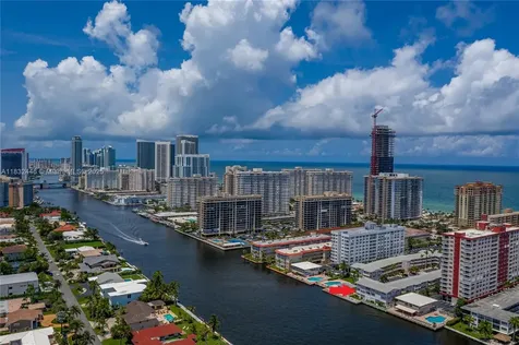3135 S Ocean Drive Hallandale Beach FL 33009