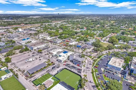 2640 Hollywood Boulevard Hollywood FL 33020