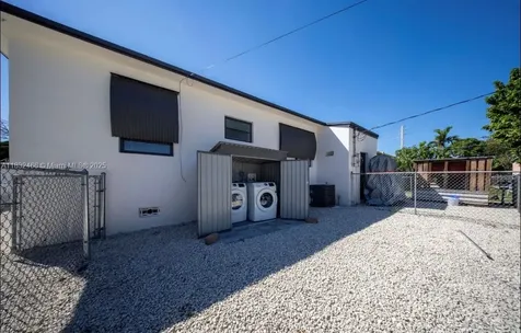 217 E 48th Street Hialeah FL 33013