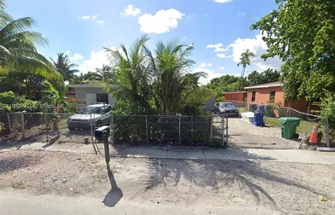 334 NW 108th Terrace Miami FL 33168