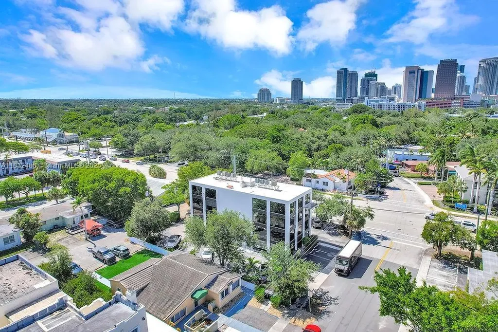 150 SE 12th Street Fort Lauderdale FL 33316