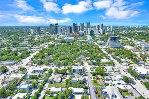 150 SE 12th Street Fort Lauderdale FL 33316