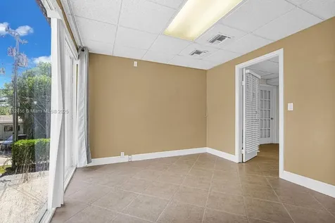 150 SE 12th Street Fort Lauderdale FL 33316