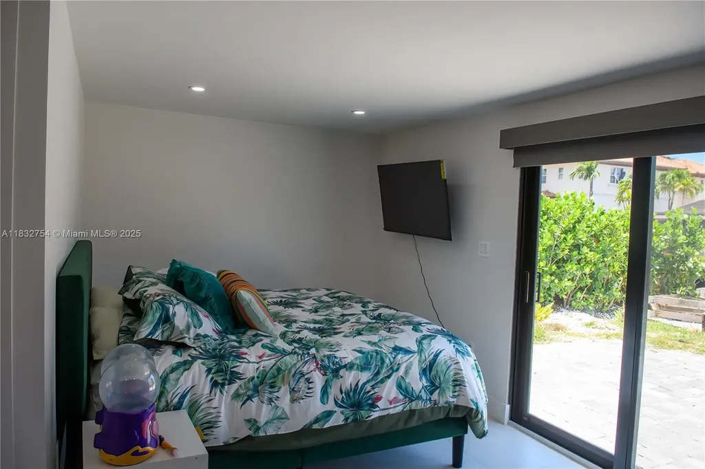 1240 NE 27th Terrace Pompano Beach FL 33062