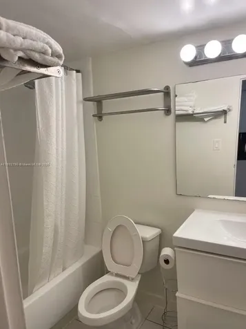 19201 Collins Avenue Sunny Isles Beach FL 33160