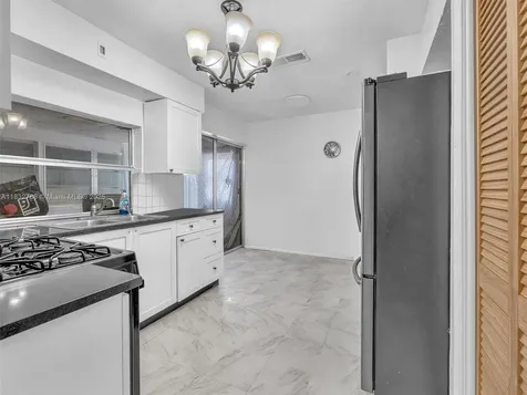 8363 NW 26th Place Sunrise FL 33322