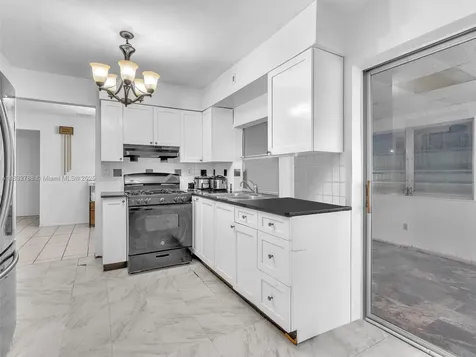 8363 NW 26th Place Sunrise FL 33322