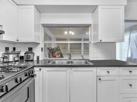 8363 NW 26th Place Sunrise FL 33322