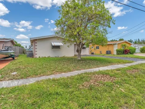 8363 NW 26th Place Sunrise FL 33322