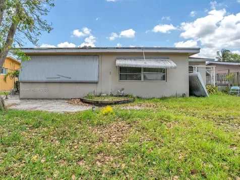 8363 NW 26th Place Sunrise FL 33322