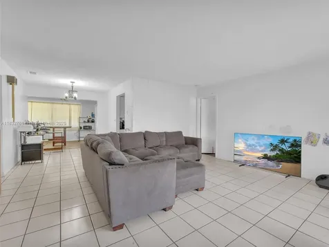8363 NW 26th Place Sunrise FL 33322