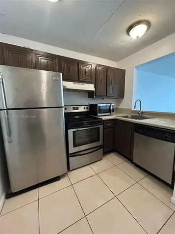 496 NW 165th Street Road Miami FL 33169